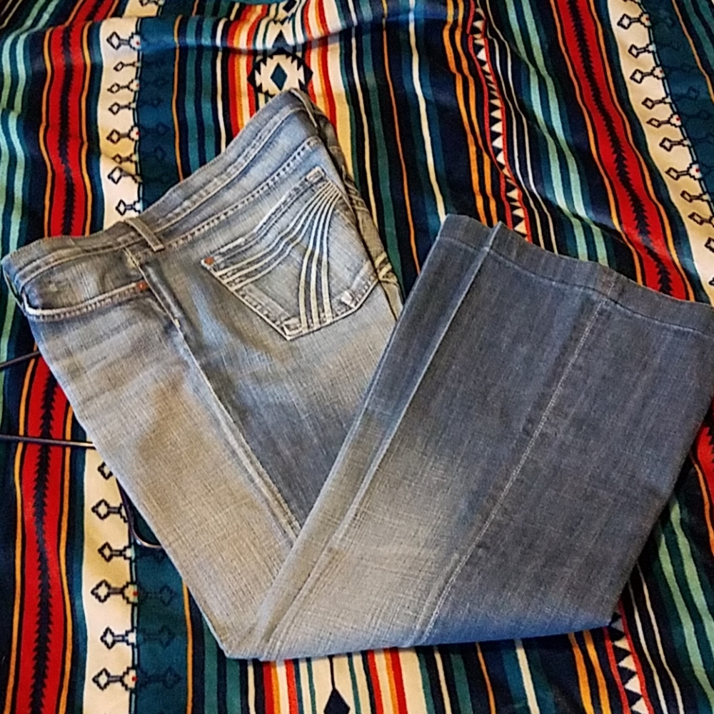 Size 32 R DoJo 7 for all man kind jeans